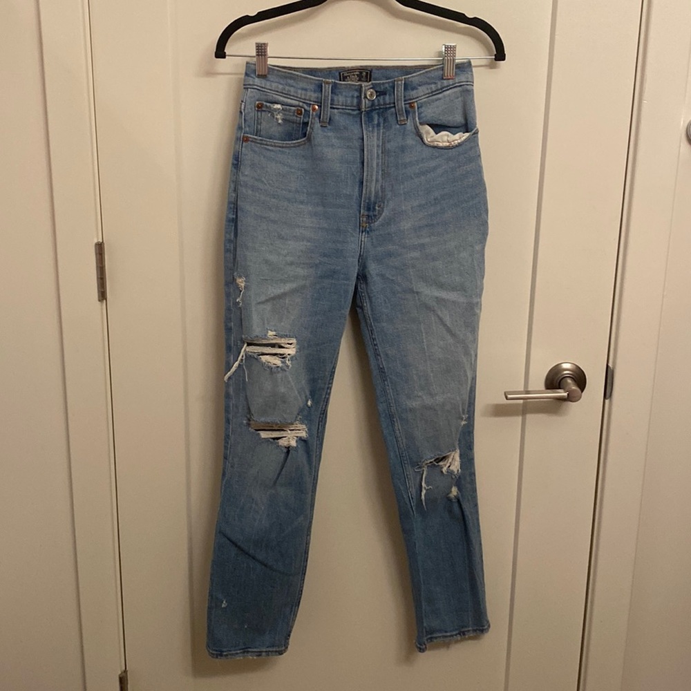 Abercrombie Ultra High Rose Mom Jean